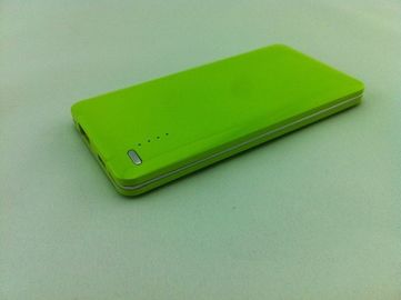 李-ポリマー超薄い力銀行 4400mAh の小型の携帯電話の充電器